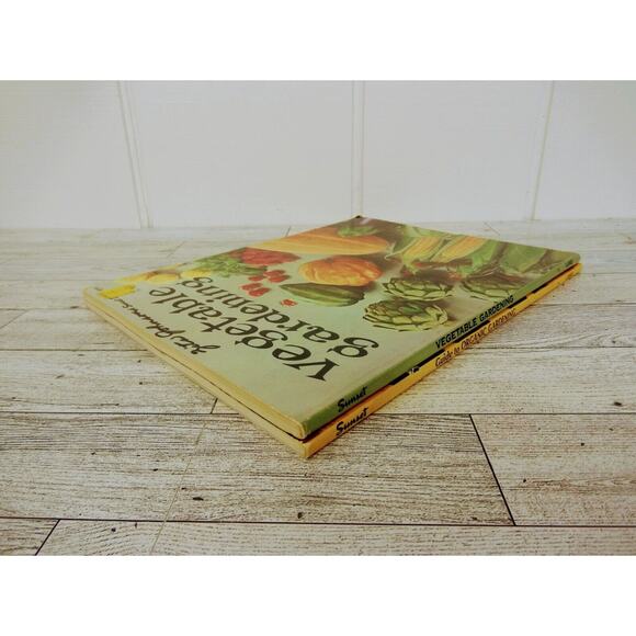 Lot of 2 - Vtg 1970s - Vegetable Gardening / Organic Gardening - Sunset Books PB - Picture 8 of 16